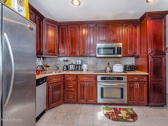 5th image of 26 Ocean Ave