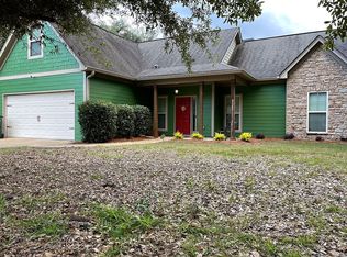 236 Owens Rd, Fort Mitchell, AL 36856