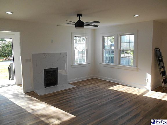 4th image of 108 S Edisto Dr