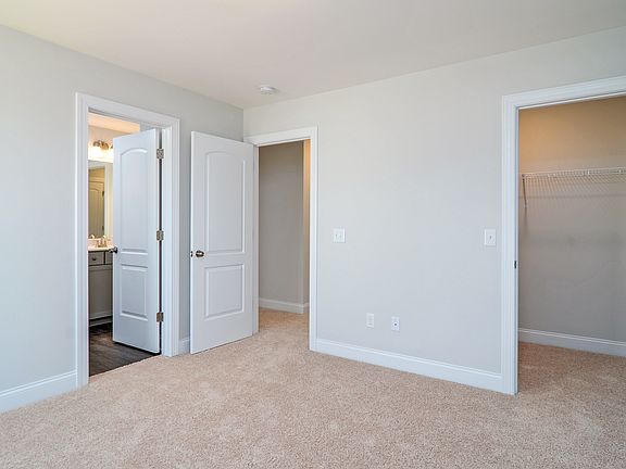 These photos are representative of this floor plan, but all options may not be available in every co