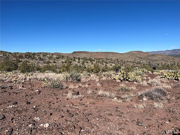 2nd image of 354-55-020 E Outlaw Canyon Road