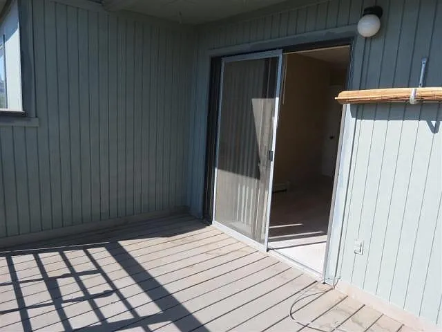 1300 Iris St #210 — Photo 4