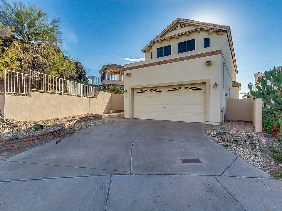 No neighbors on one side or behind