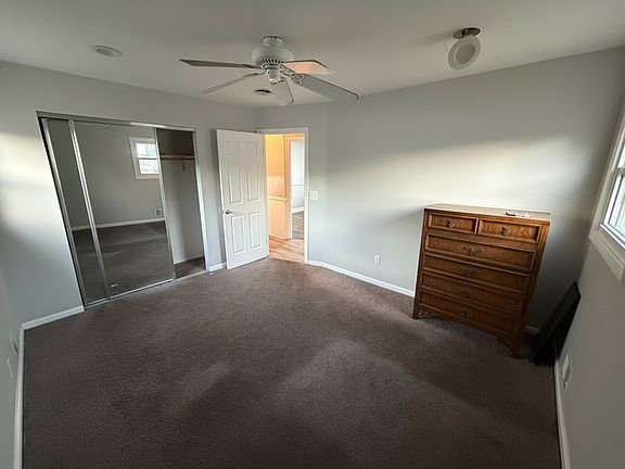 3rd image of 526 Raven Ct