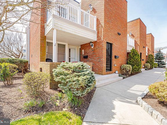 5th image of 414 Wesley Ave APT 101