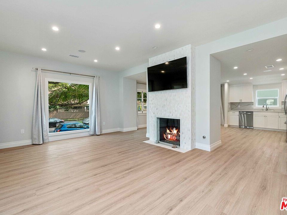 1st image of 958 12th St