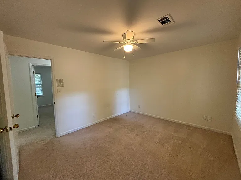 4160 Creekwood Dr — Photo 17
