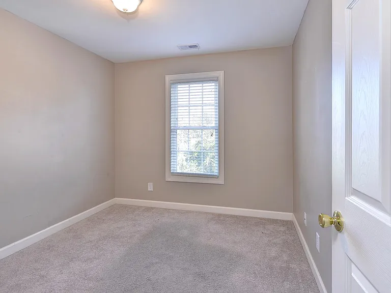 3108 Taylor Ave — Photo 8