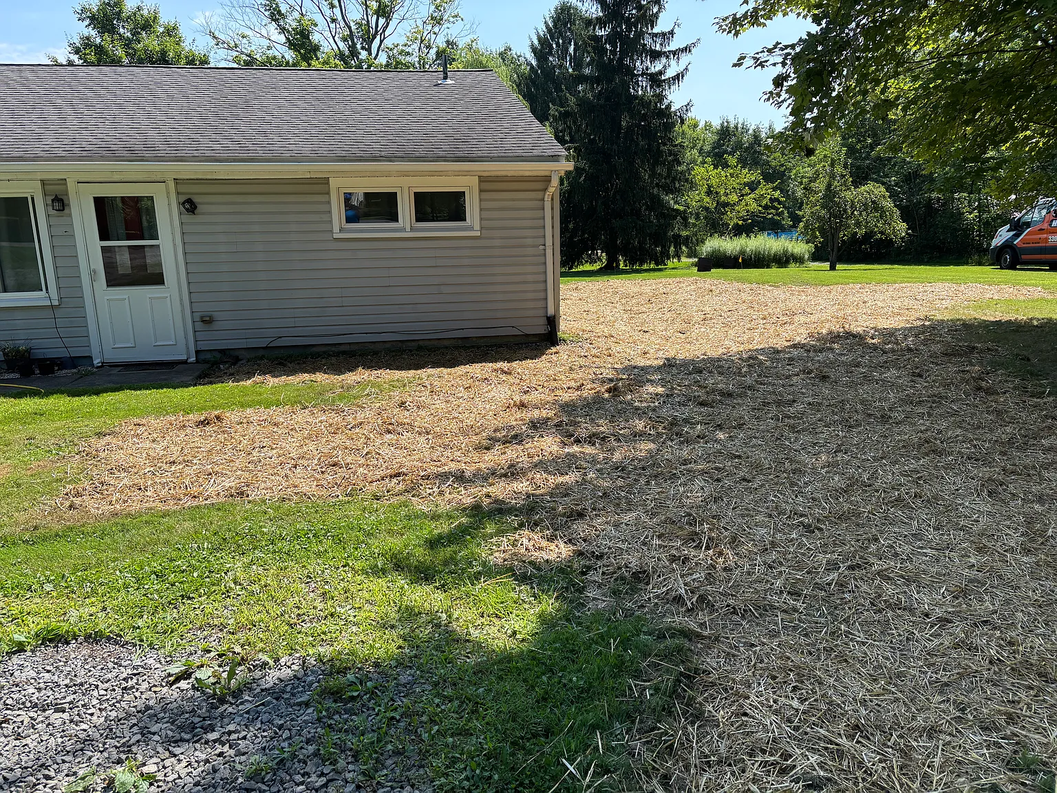 2 bed, 2000 sqft, $825 — Photo 1