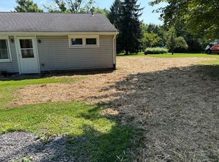 50 Reno Rd APT B, Hermitage, PA 16148