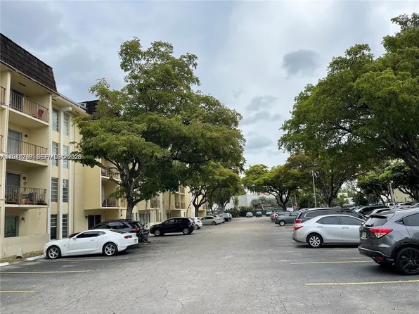 12035 NE 2nd Ave #A209, North Miami, FL 33161