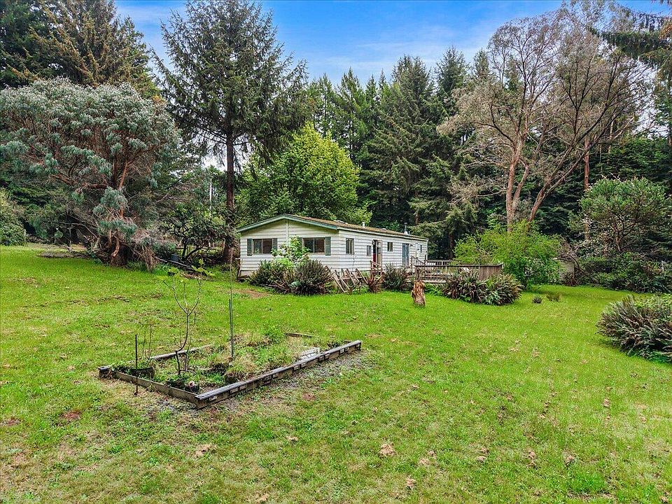 1st image of 875 Aldergrove Rd
