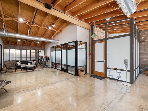2nd image of 420 Grand Ave