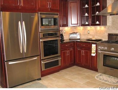 18 Dakota Ct, Suffern, NY, 10901
