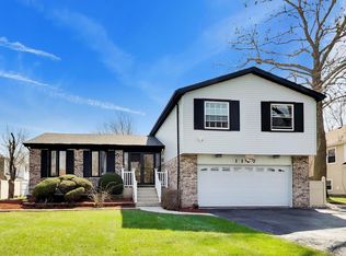 1147 185th St, Homewood, IL 60430