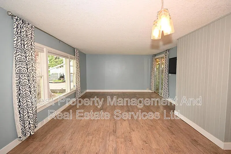 2 bed, 1.0 bath, 816 sqft, $1,995 — Photo 1