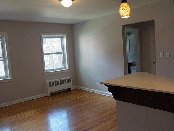 3rd image of 15 Branch Brook Pl #1