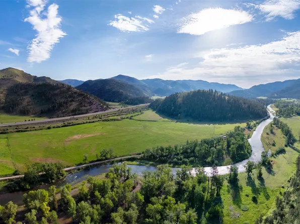 Nhn Bonita Station Rd, Clinton, MT 59825