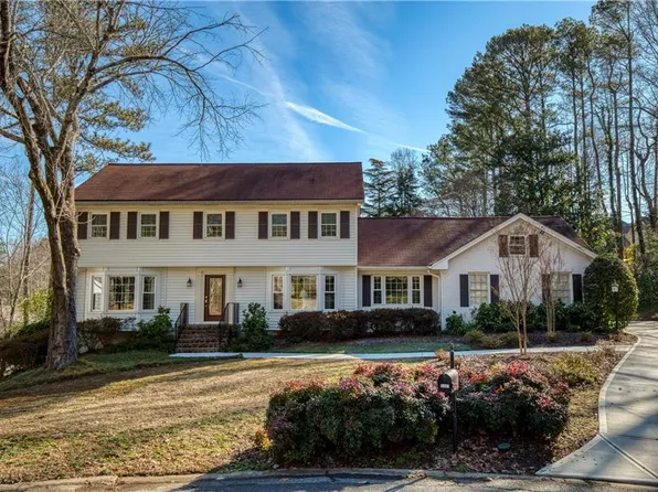 5443 Dunwoody Knoll Ct, Atlanta, GA 30338