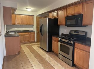7106 W 16th St #1, Berwyn, IL 60402