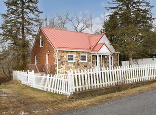 287 Tabernacle Rd, Fries, VA 24330