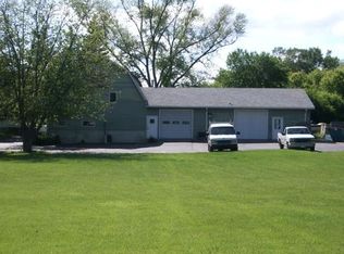 542 Rand Rd, Lakemoor, IL 60051