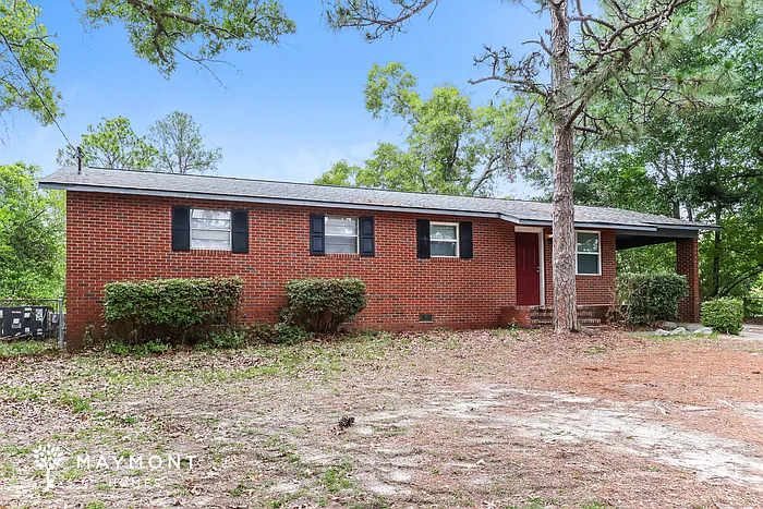 4113 N Sylvania Ct — Photo 2