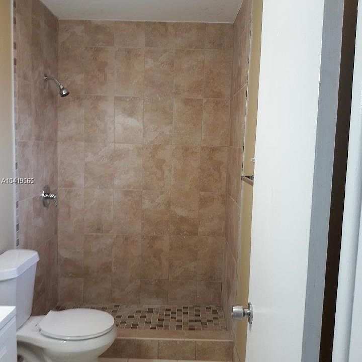 2nd image of 2657 SW 92nd Ave