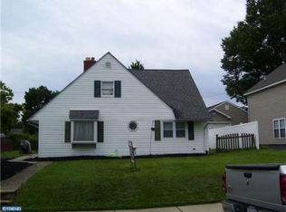 9222 Andover Rd, Philadelphia, PA 19114