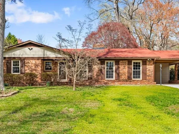 1541 Norwich Rd, Winston Salem, NC 27127