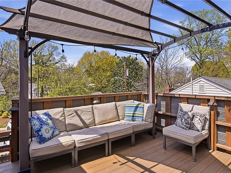 2083 Elizabeth Ave — Photo 30