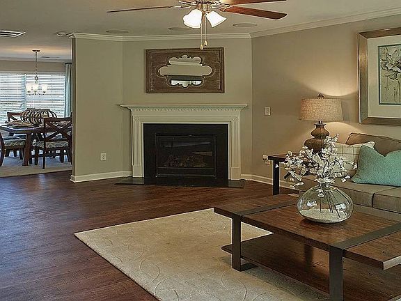 3rd image of 258 Hillendale Way #25B