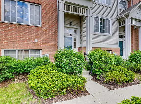3rd image of 711 Hanbury Dr