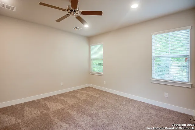 140 Claremont Ave #102 — Photo 9