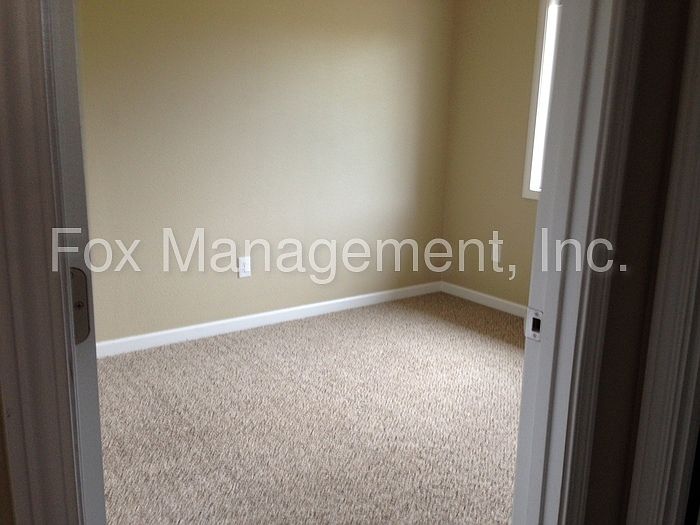 2nd image of 7370 SE Evergreen St