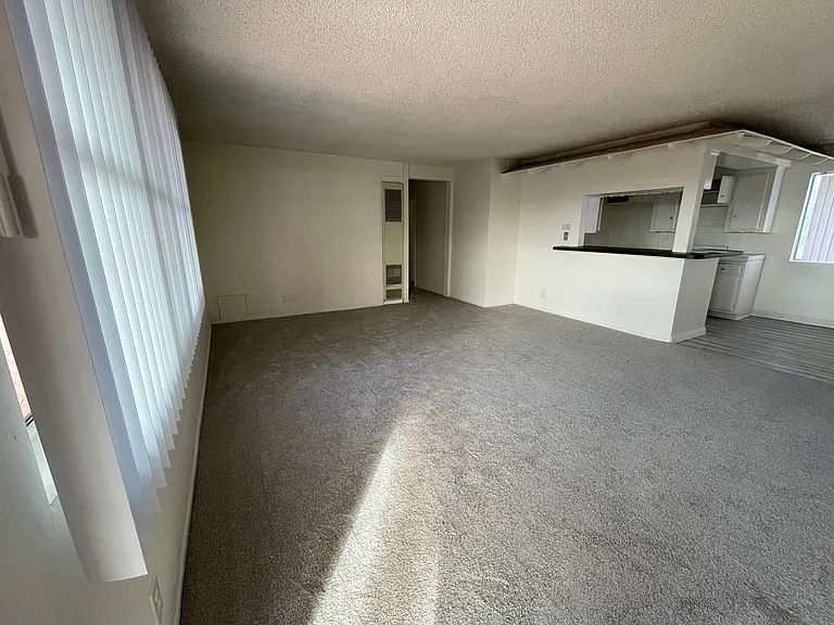 1010 S Atlantic Blvd — Photo 4