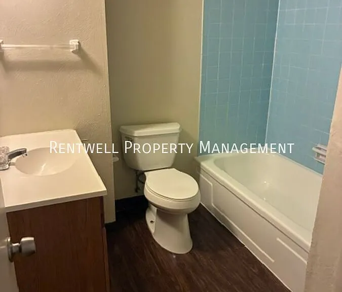 1441 Fairmont St #2 — Photo 7
