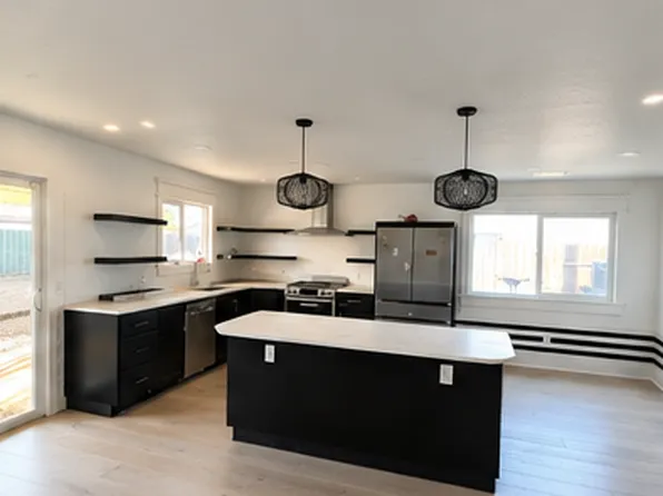 359 Pecan Dr, Ripon, CA 95366