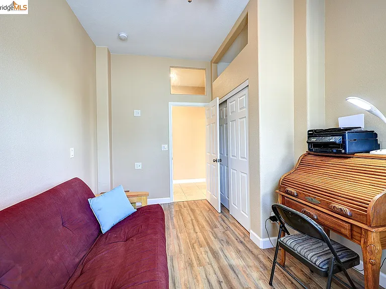 4050 Pier Point — Photo 32