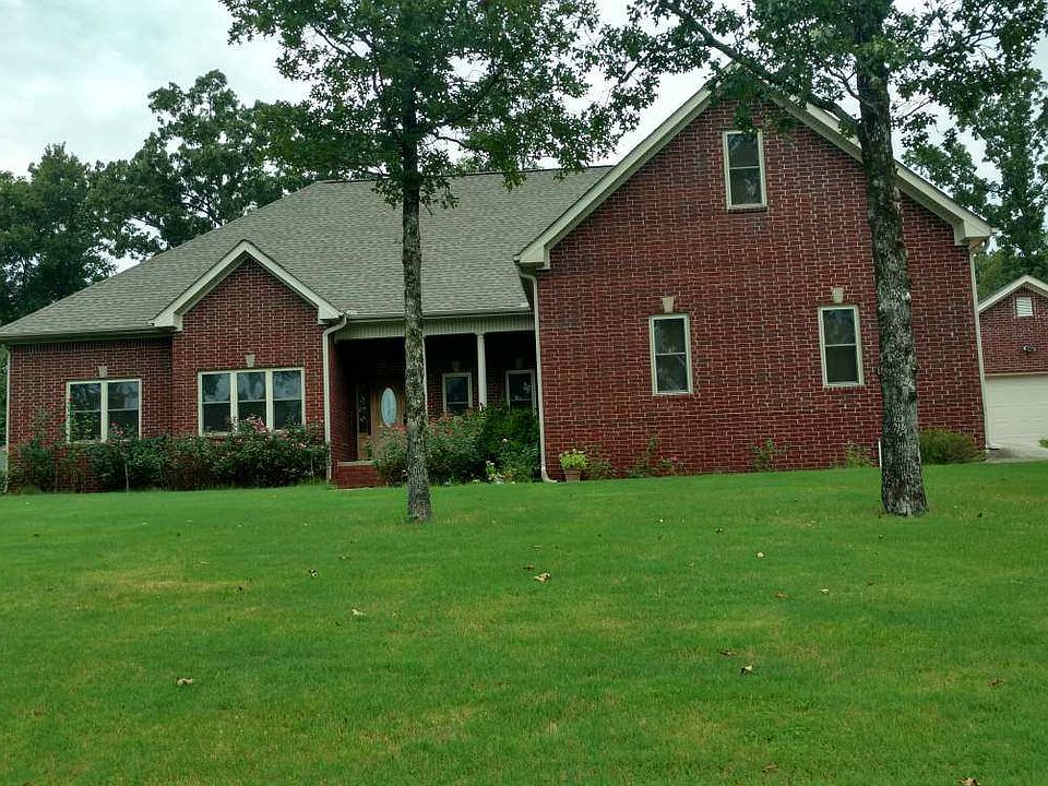 1st image of 120 Parkway Sq