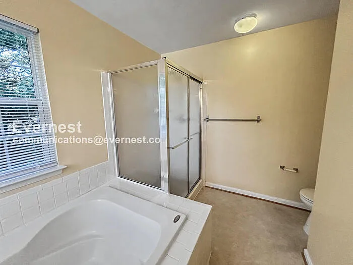 8 Sarrington Ct — Photo 19
