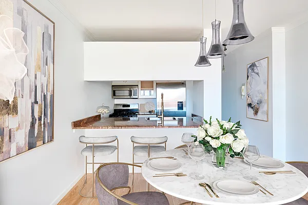 Sold by SERHANT. | media 3