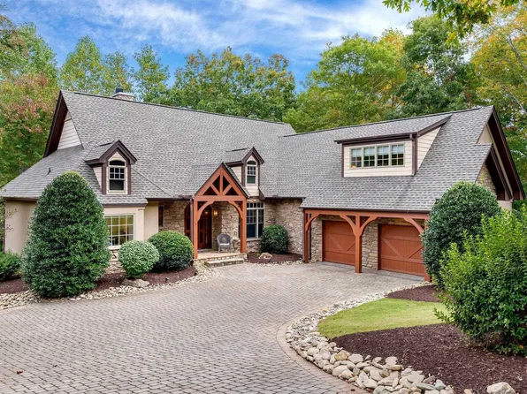 15 Courtside Trl, Travelers Rest, SC 29690