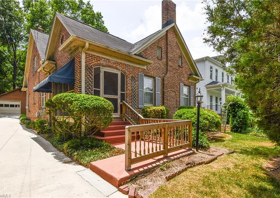 1st image of 2135 Wright Ave