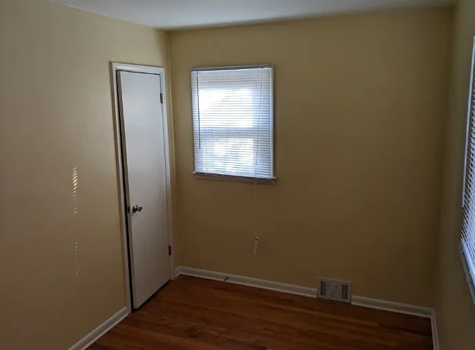 2139 W Silver Spring Dr — Photo 22