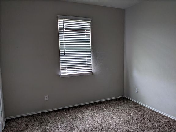4th image of 6122 Purple Iris St