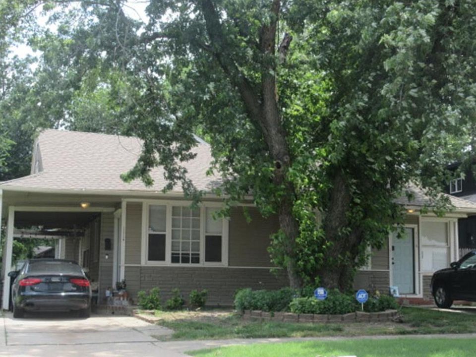 Duplex. The unit that is available is on the right.