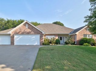 4936 Fairview Rd, Bartlesville, OK 74006