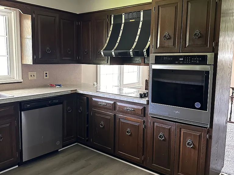 985 Pineland Ave — Photo 3