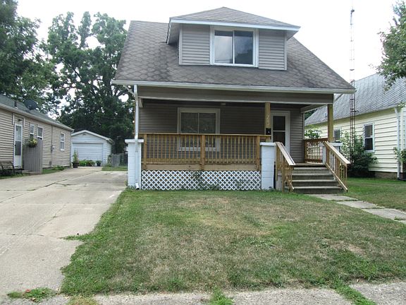 2nd image of 263 W Burnham